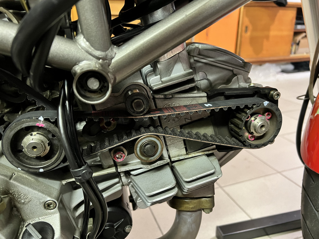 A8A2A13B-B4E3-4701-B112-A9D4391751BF