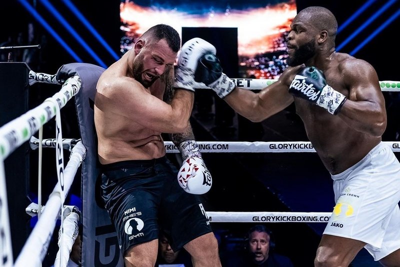 Резултати от Glory: Collision 5