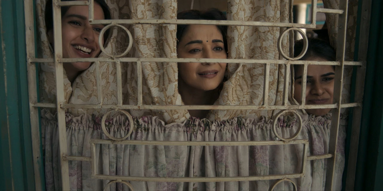Maa Behen 2026 WebRip [Hindi + Tamil + Telugu] 480p 720p ESub Screenshot