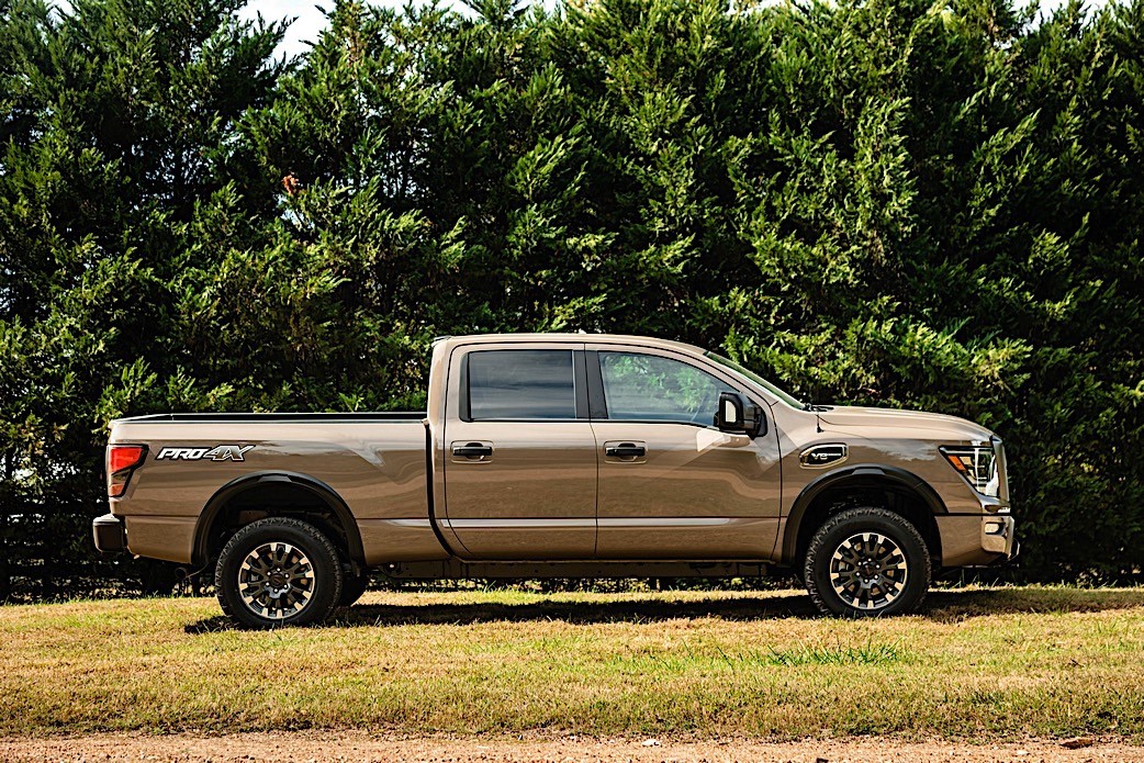 2020 Nissan TITAN XD (31)