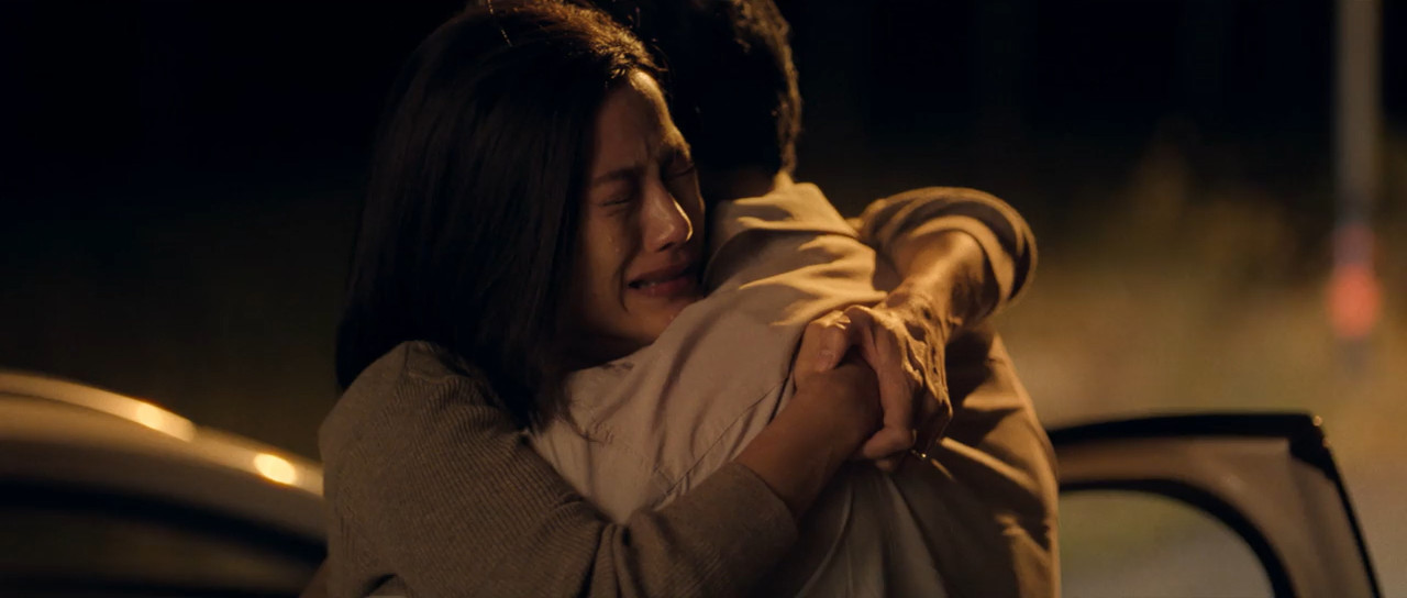 Everybody Loves Me When I'm Dead 2025 WebRip [Hindi + English] 480p 720p ESub Screenshot