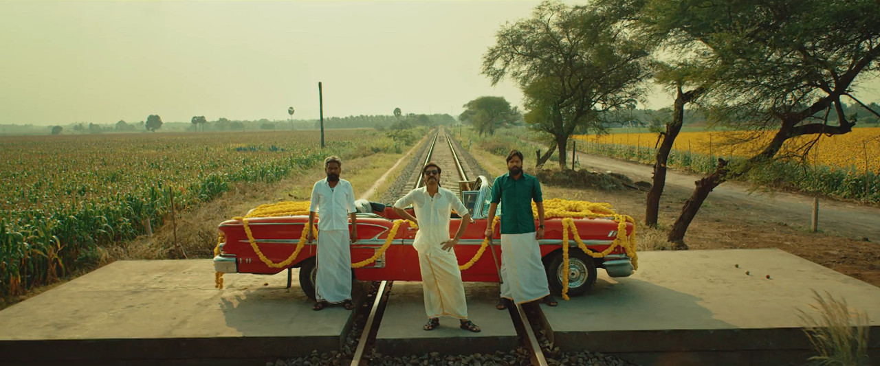 Jagame Thandhiram 2021 WebRip [Hindi + Tamil + Telugu + Malayalam + Kannada] 480p, 720p, 1080p ESub Screenshot
