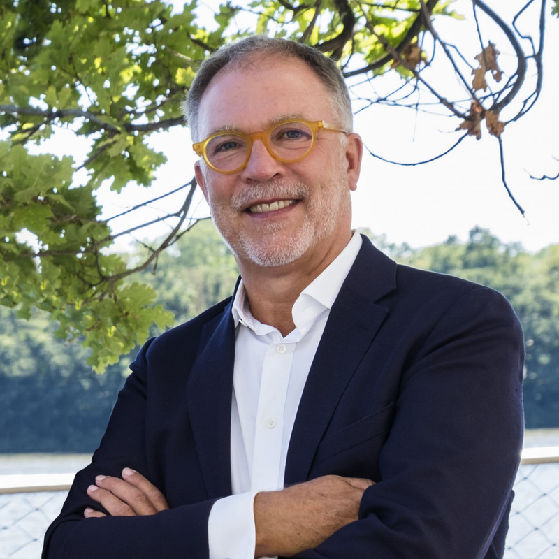 Dr. Tilman Frank