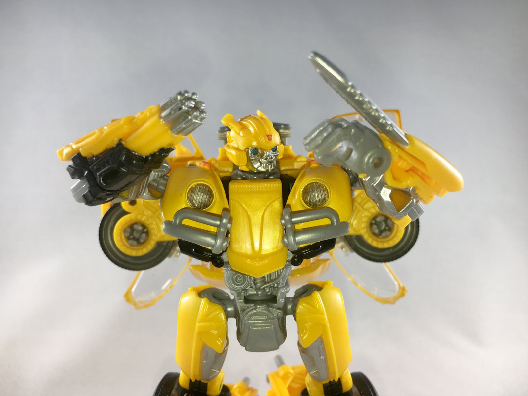Studio-Series-SS-18-Movie-Bumblebee-09