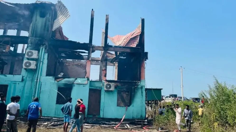 তিন বান্ধবীর দুজন হাঁটতে গিয়েছিলেন, আরেকজন হলেন লাশ
