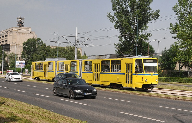 Sarajevski tramvaji Gras-Tatra-KT8-D5-438-498