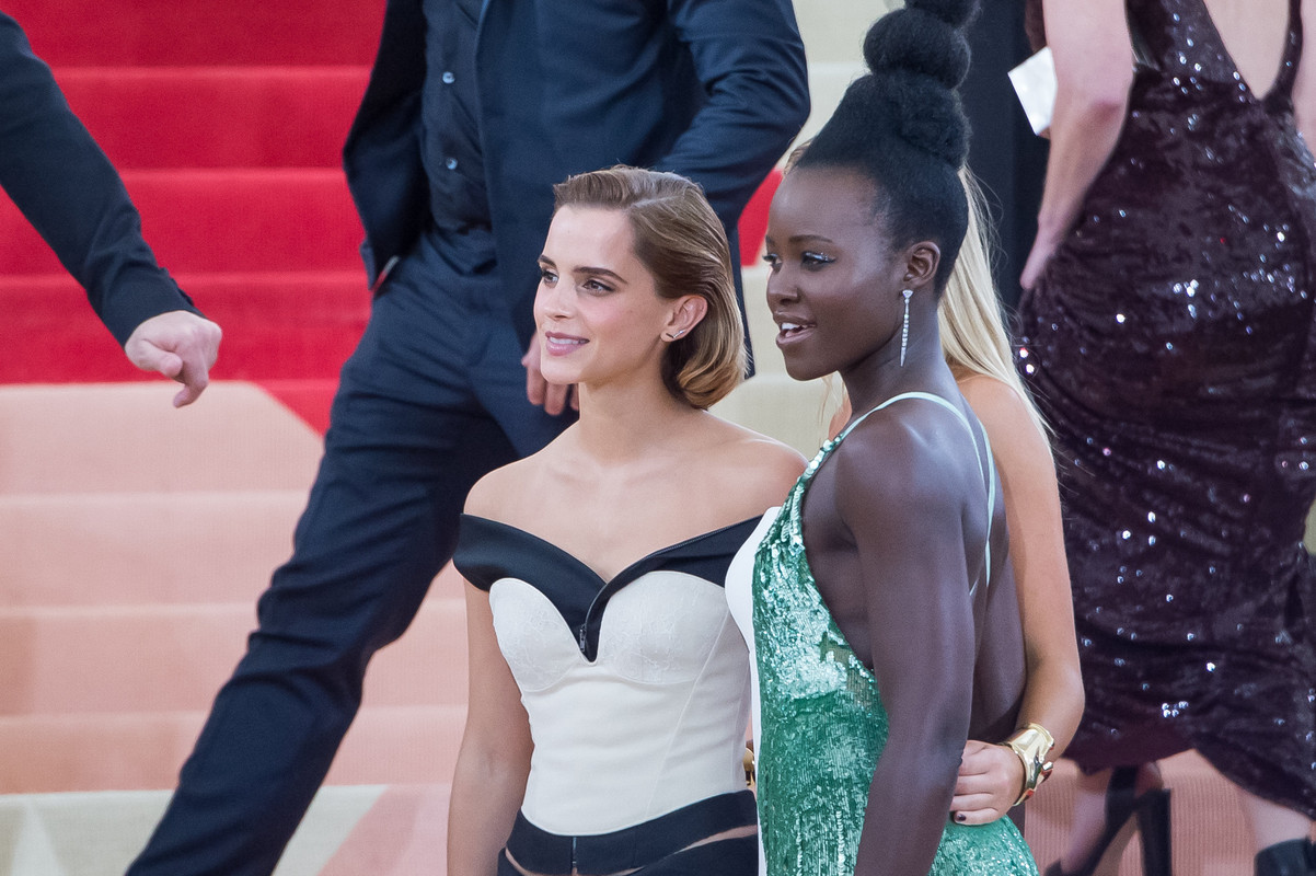 emmawatson-updates.com (338)