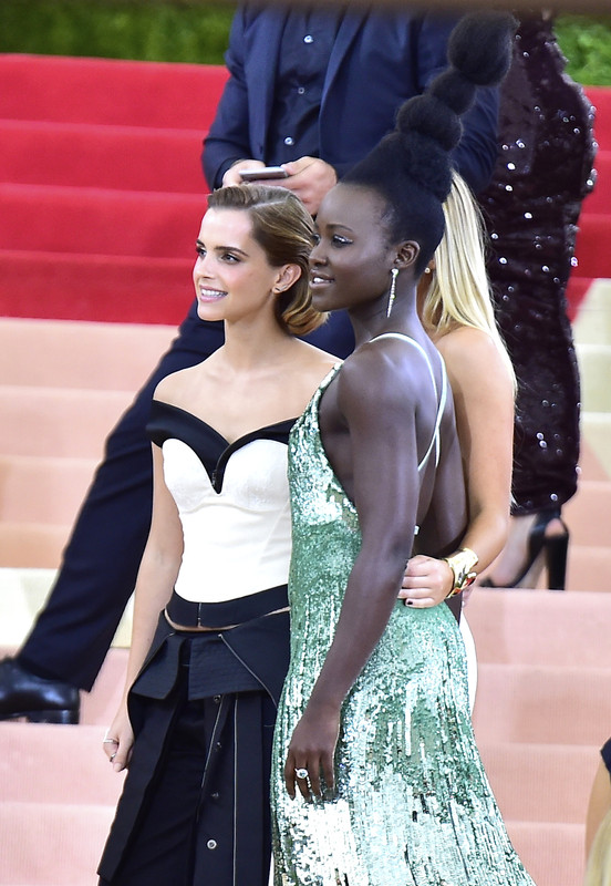 emmawatson-updates.com (214)