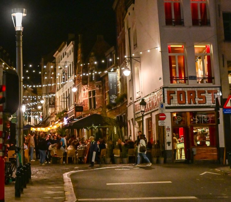Otoño en Flandes - Blogs de Belgica - Día 4: El centro de Bruselas y el Sablon. (16)