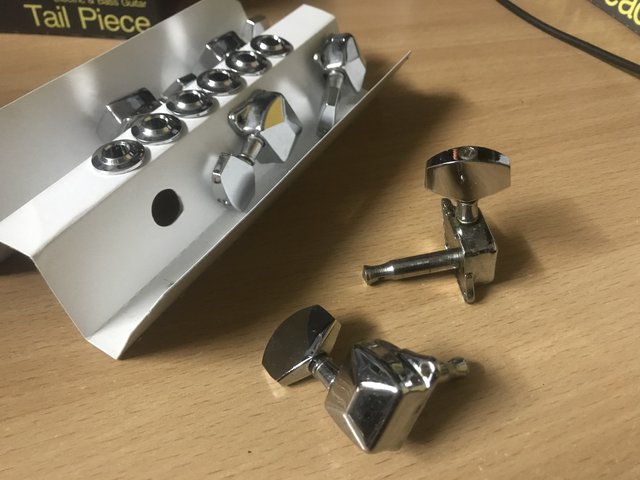 5E693C09-B866-4556-8146-D3584A9D33C9