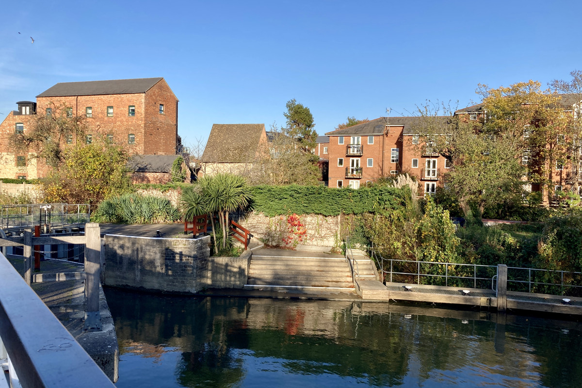 35E195CD-0E56-420A-83BE-A005414E5432