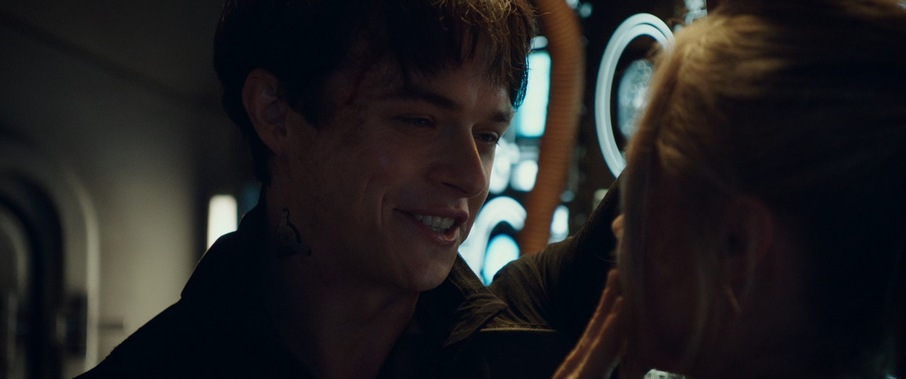 Valerian and the City of a Thousand Planets 2017 (1080p x265 10b