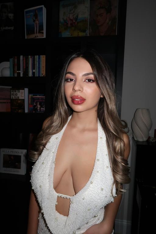 [Image: G9Cj1k1XMAAulx-K.jpg]