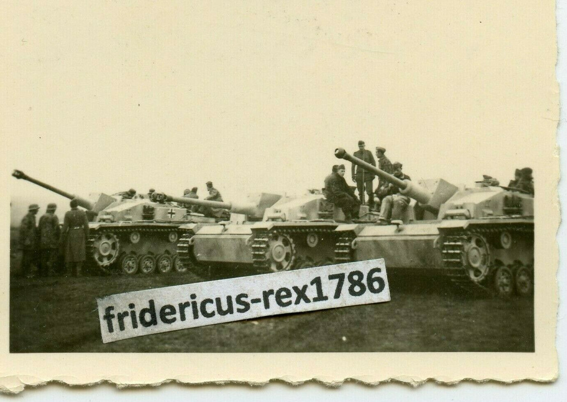 J6 Foto 4 Sturmgeschütz StuG Abt. Batterie Luftwaffe Panzerjäger Jagdpanzer