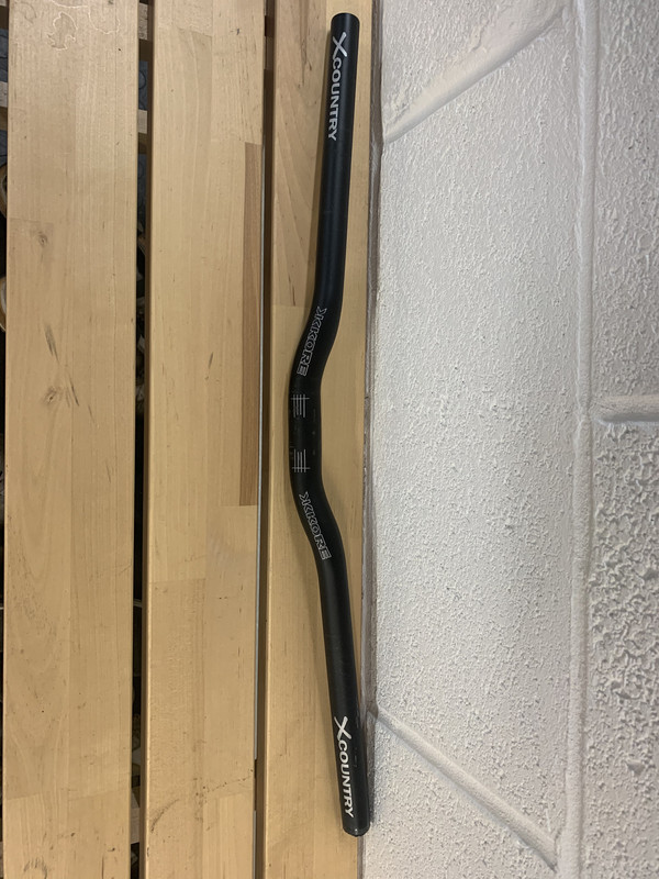 20E1B870-AB87-41B1-808D-1BCF76053E6A