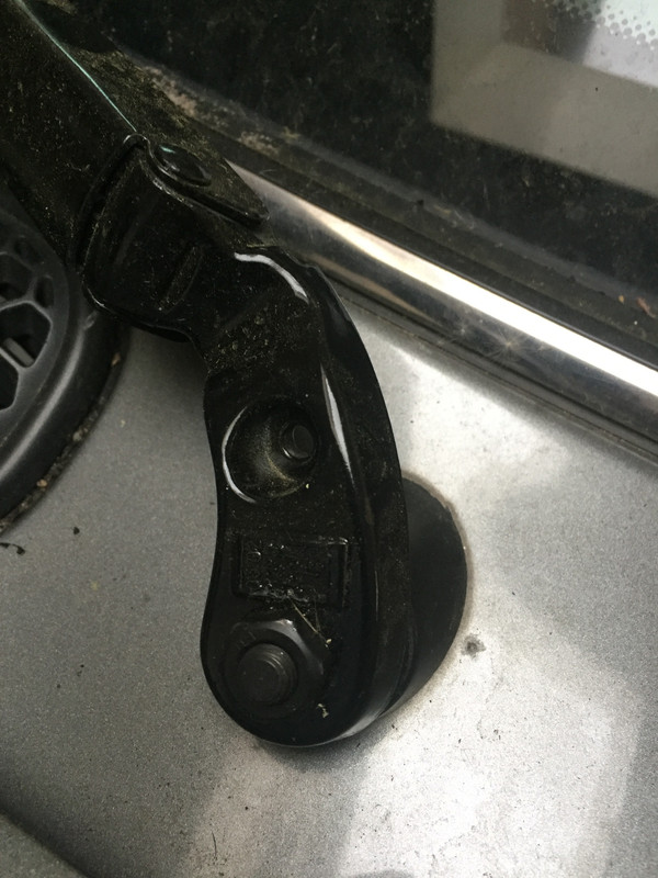 A4C02E33-BCD2-4373-BBD4-DA3AF13FA087