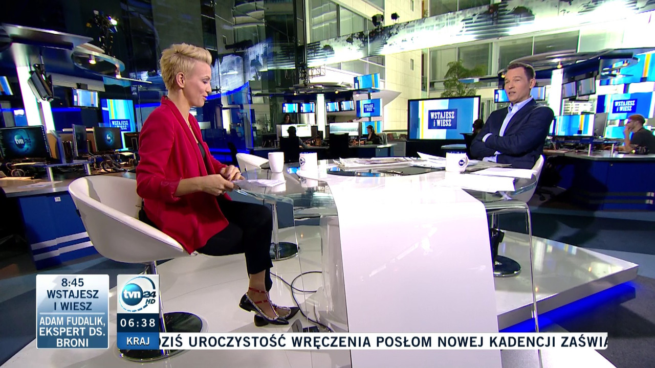 TVN_24_HD-04112015-0629.mts (0_09_08) 004118