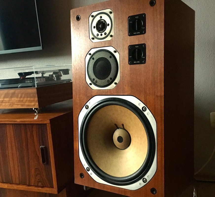 F5670773-9AC2-4230-9A5A-3392585F8213