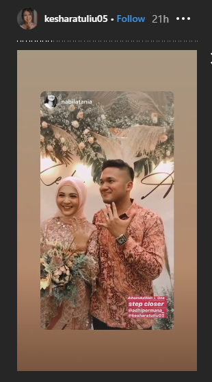 Momen lamaran Kesha Ratuliu dan Adhi Permana Putra