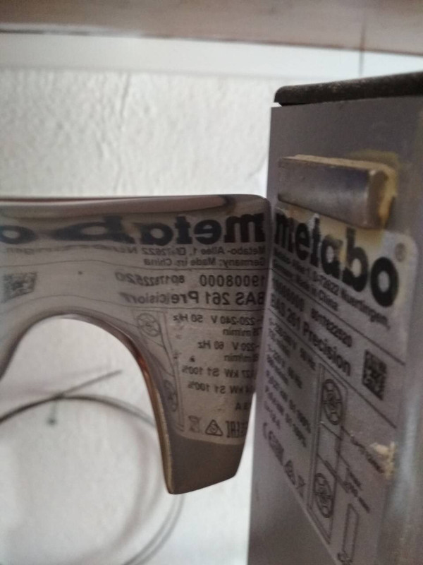 E0323810-BC3D-468C-B10A-CE2AB988605F