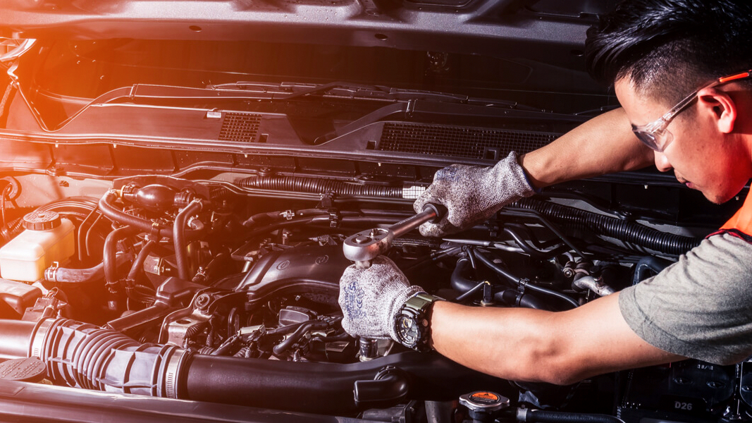 Anticipating the Experience of a Professional Engine Tune-Up Service