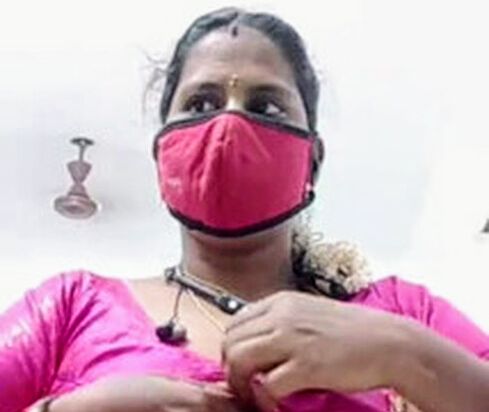 Masked Tamil Aunty Private Paid show showing her boobs