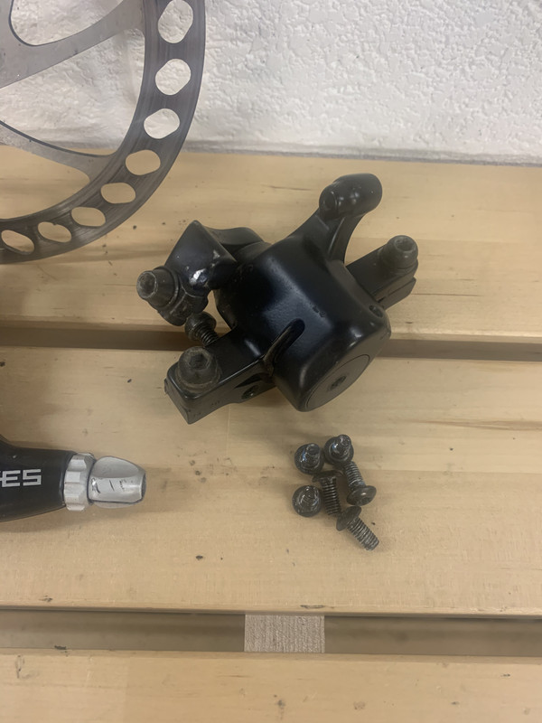 5F539B0C-3440-47F2-8071-C6317C4E5941