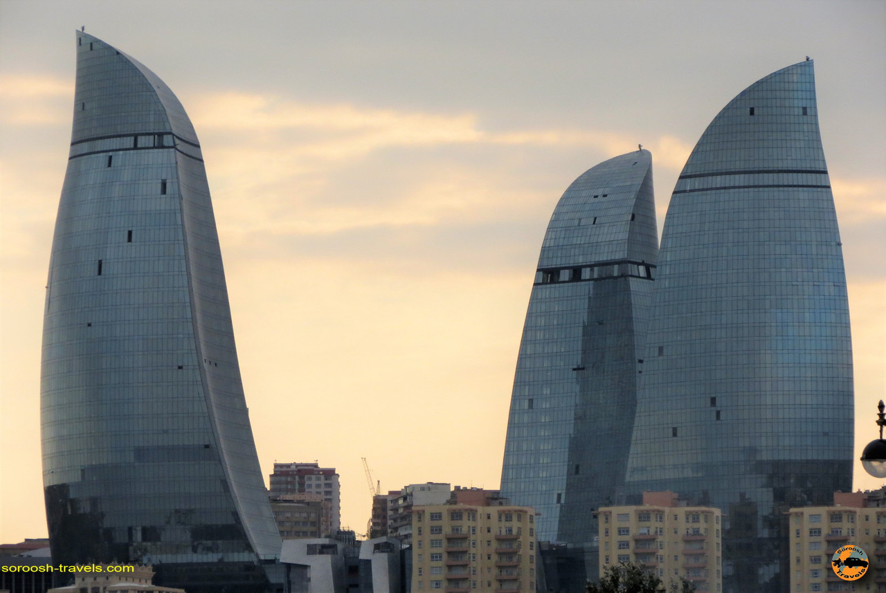 منظره‌ای از باکو و ساحل دریای خزر در آذربایجان