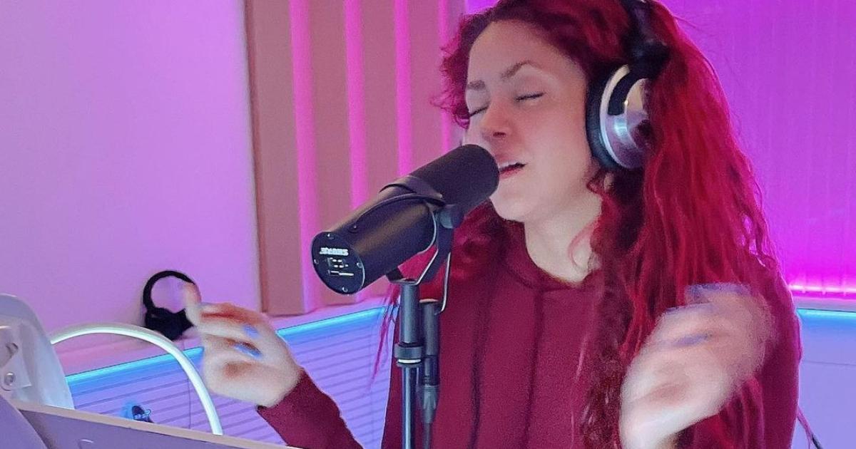 Shakira se muestra al natural bailando en TikTok con sus primas