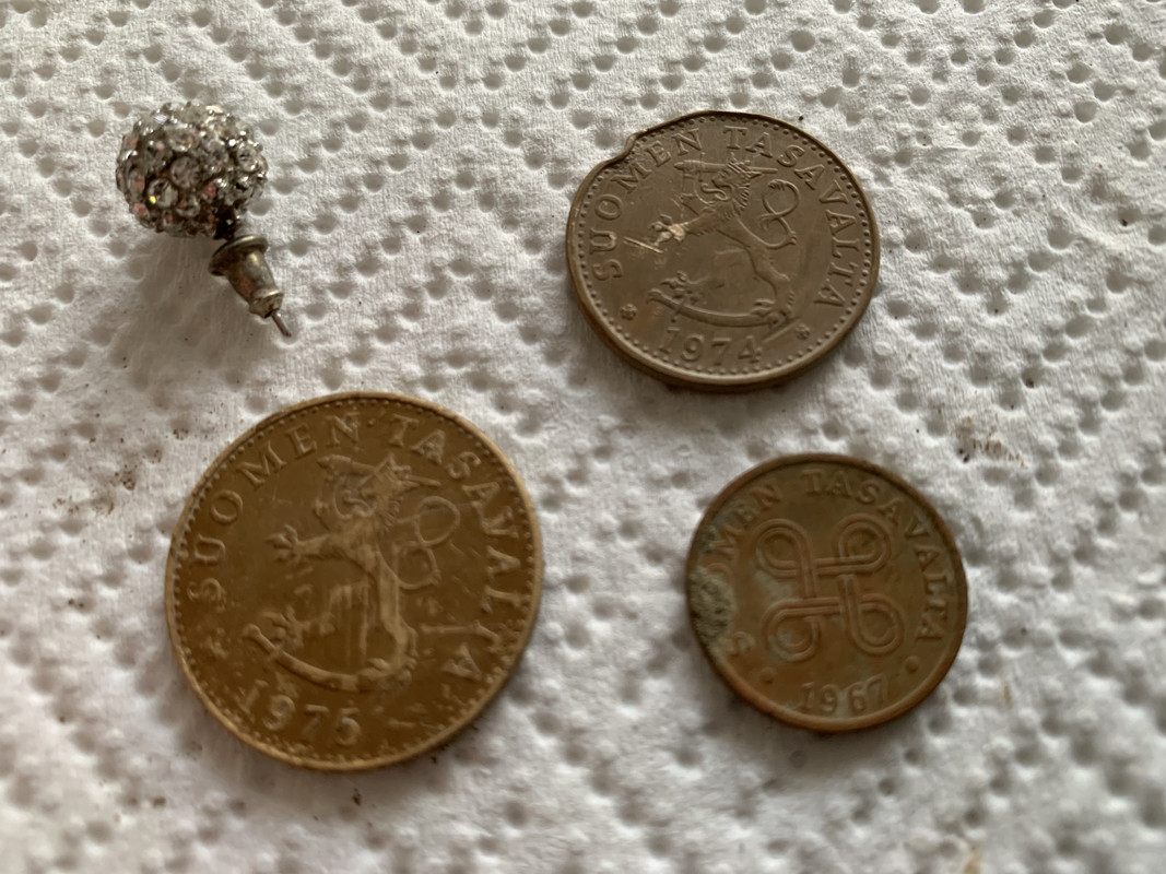 DCABDF97-4FD1-482E-B908-327913C19202