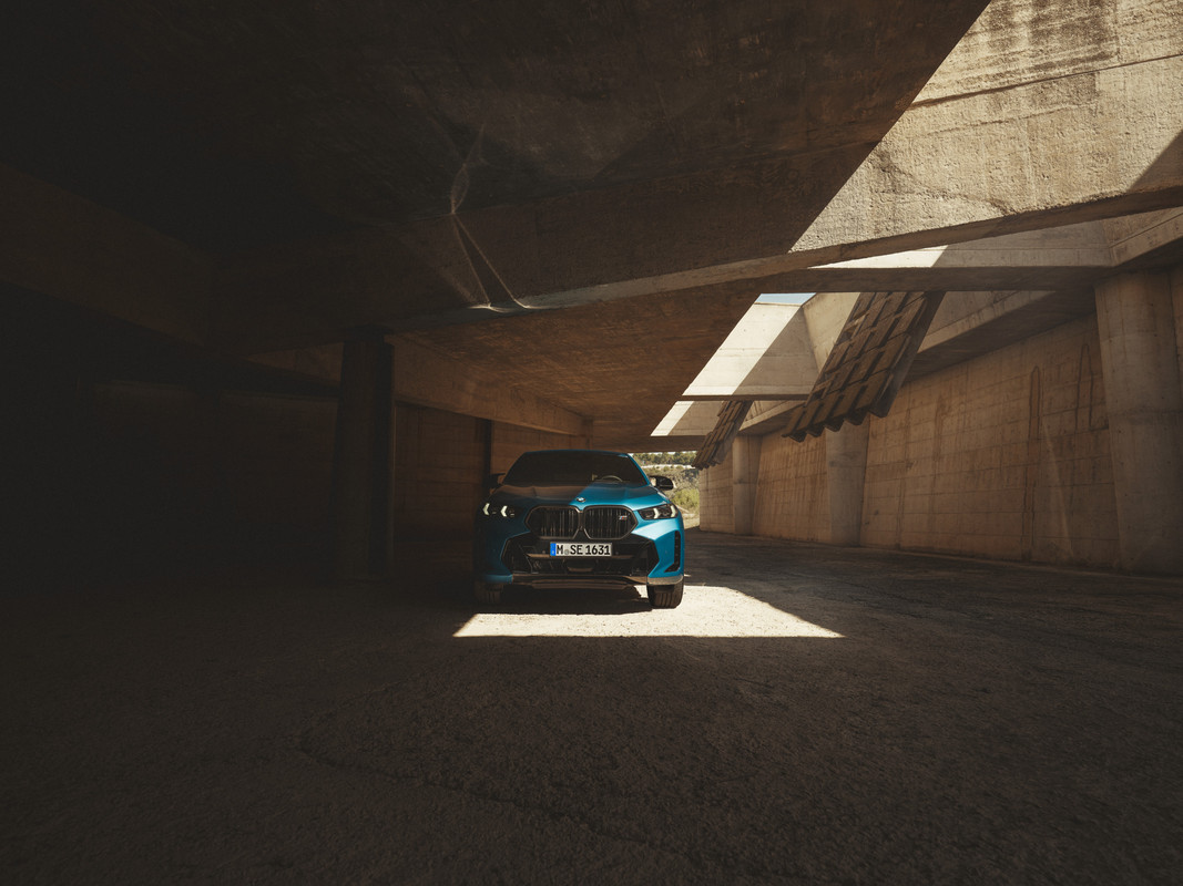 P90492395_highRes_the-new-bmw-x6-m60i-