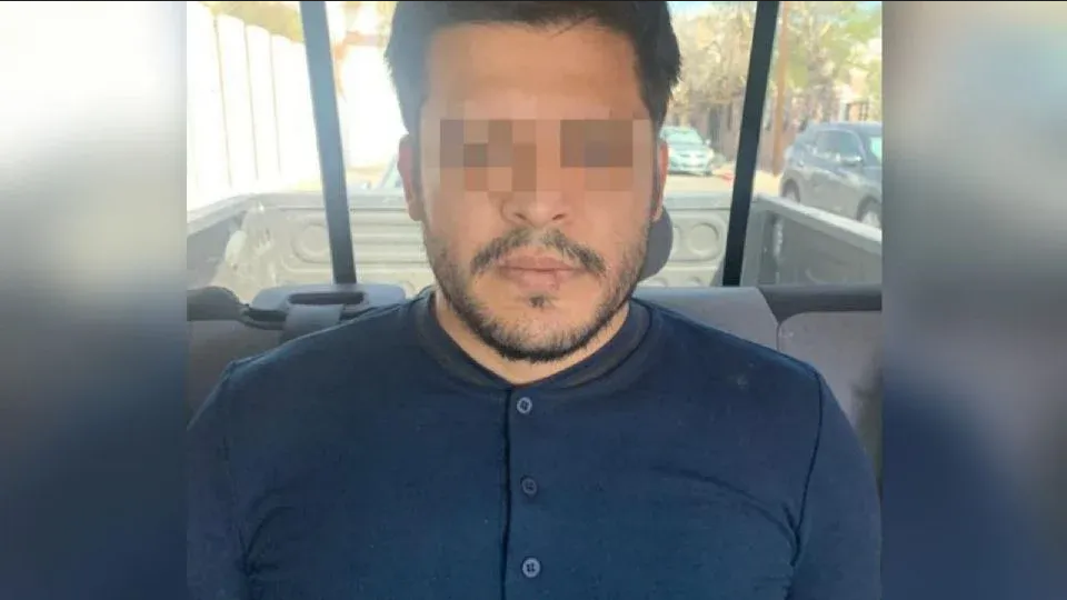 Detienen a maestro acusado de abusar durante años de dos niñas en Sonora