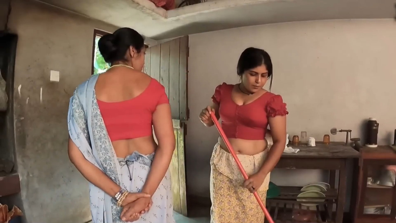 [Image: Sinhala-Lady-Molesting-a-beautiful-girl-...41-000.jpg]