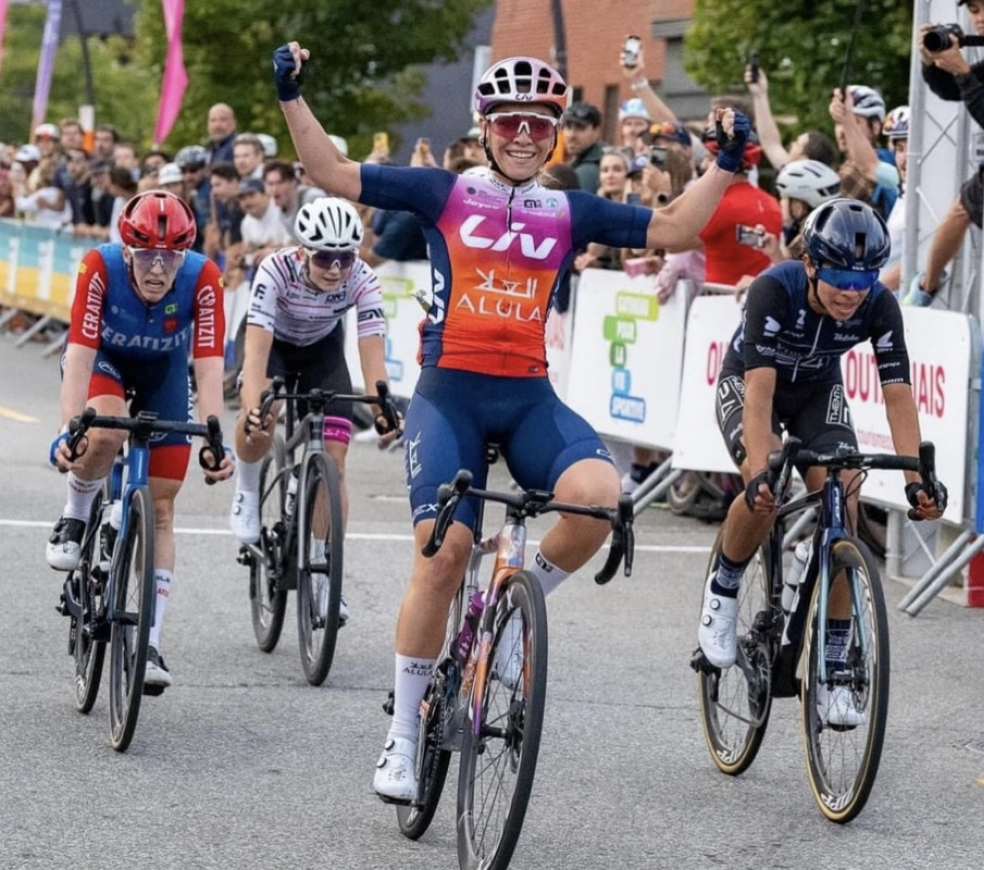 615F0EB3-E610-44E5-BCBB-A4B2E96404DC