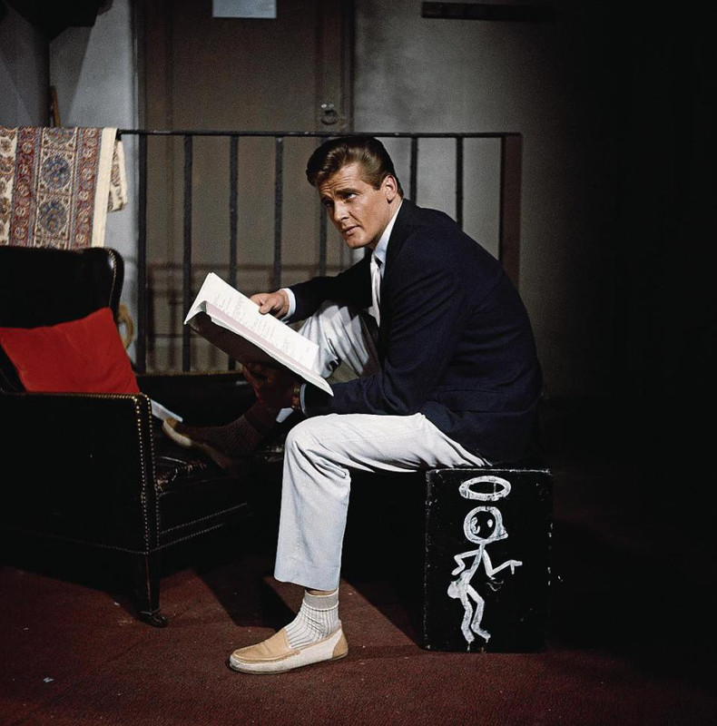 roger_moore_b79
