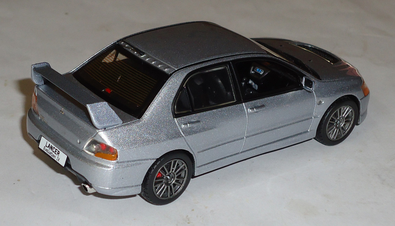 Mitsubishi-Lancer EVO IX3