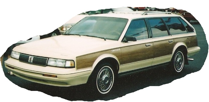 Irinka, Yurashka & Dorin U Avtodilera (Cropped)