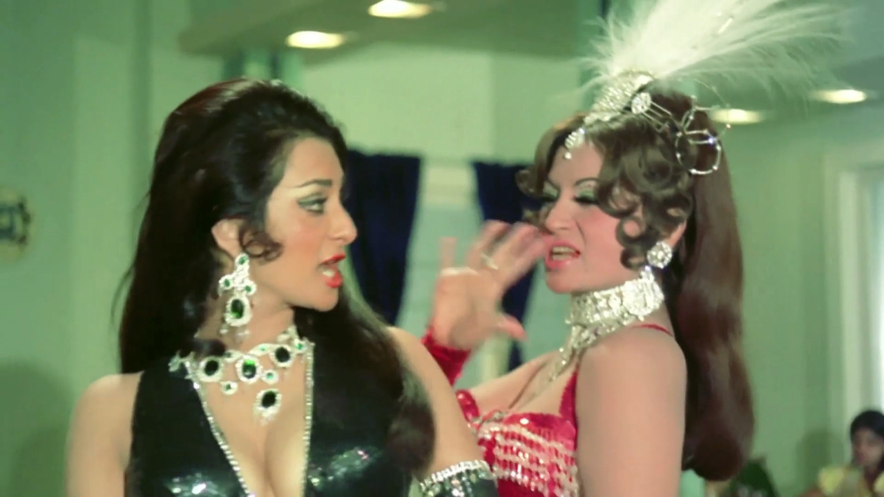 [Image: Saira-Banu-From-Saazish-1975-mp4-snapsho...-45-37.jpg]