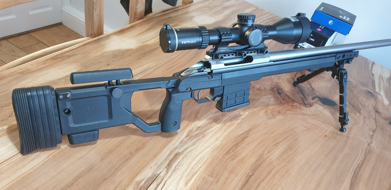 87620350-0DFF-48C7-B697-FA5B23AB7E25