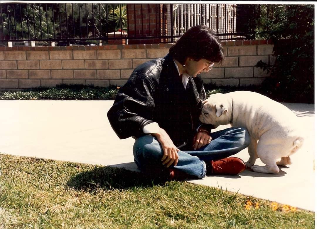 https://i.postimg.cc/7Lrb0Cx9/2-1986.jpg