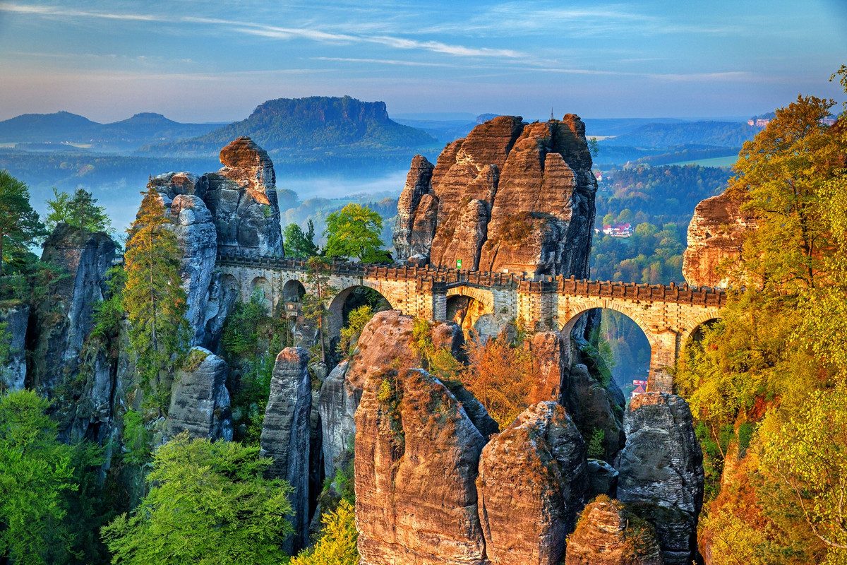 [Obrazek: bastei-bridge-in-saxon-switzerland-germa...medium.jpg]