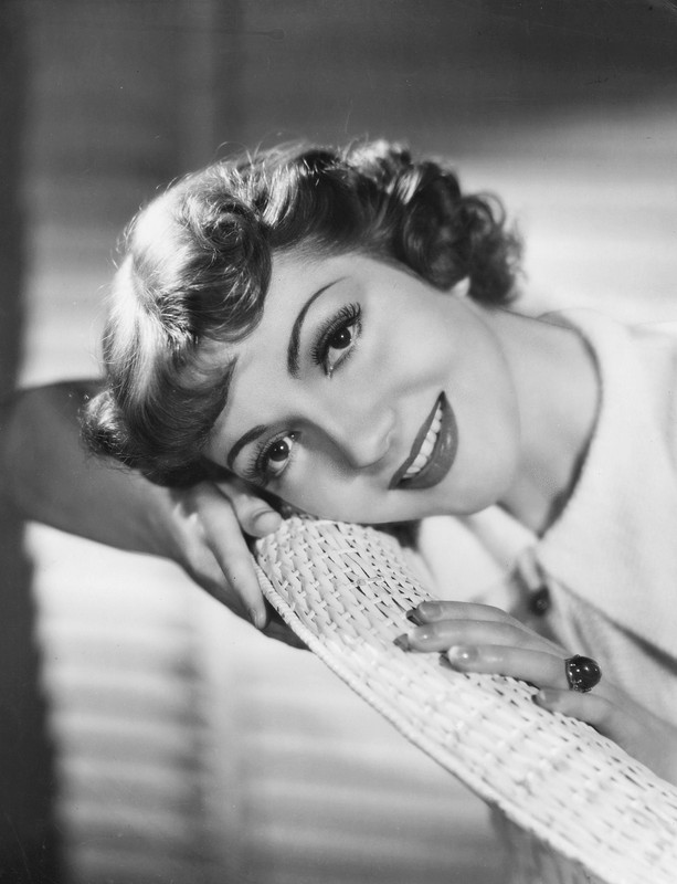 claudette_colbert_c35