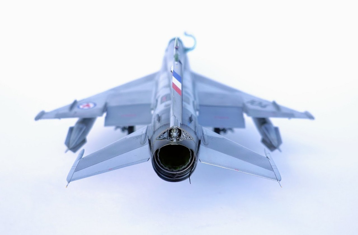DSC00154_1 (SCM Size)