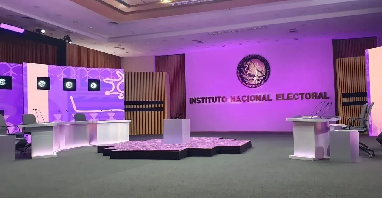 INE 'mezclará' a todos los partidos durante debate presidencial
