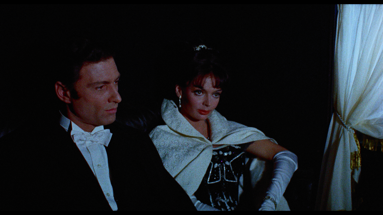 mpv-shot_The.Horrible.Dr.Hichcock.1962.2160p.UHD.BDREMUX.HDR.HEVC-Нечипорук_00_33_36_0006