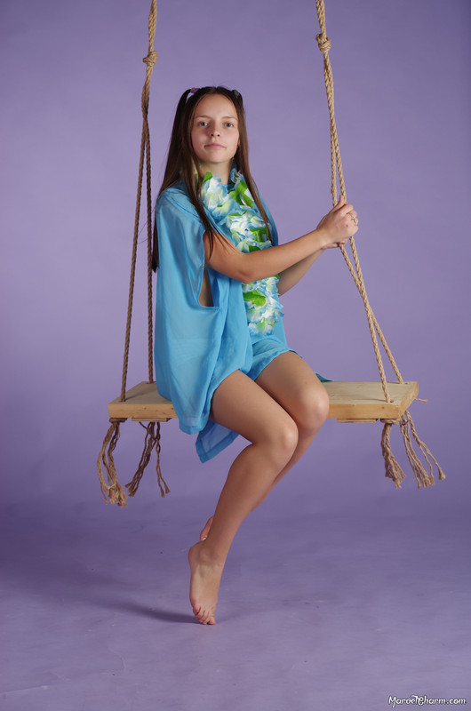 MarvelCharm_Nika-Swing-014