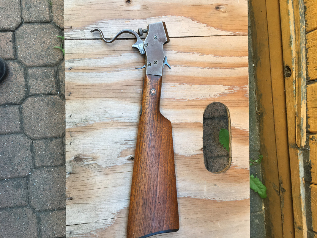 1FE076B9-6A7F-4B80-B8E8-6840358FD48D