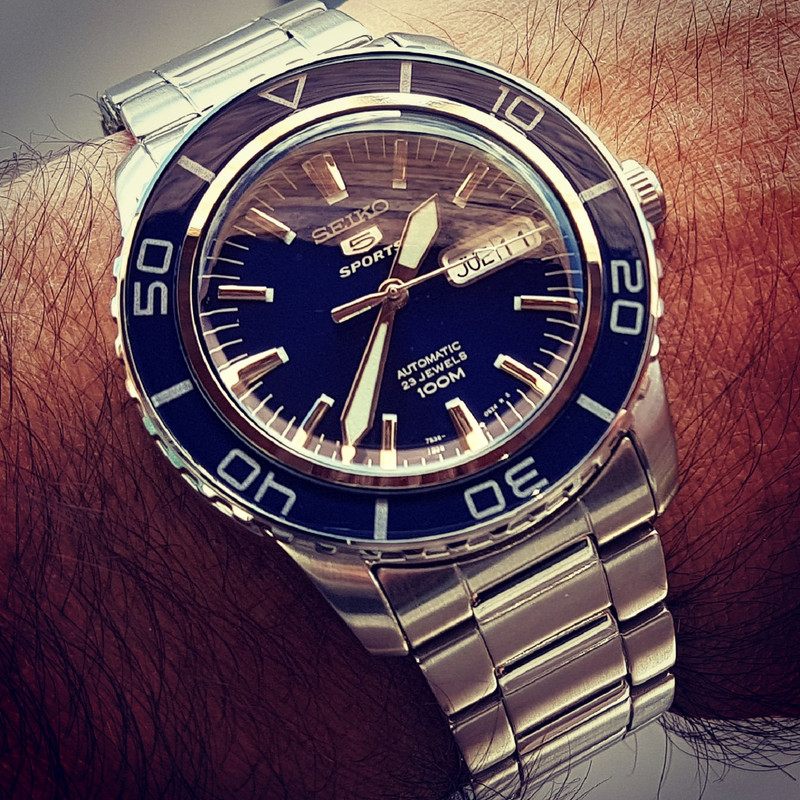 Seiko 5 SNZH53 Cal. 7S36 100M (2)