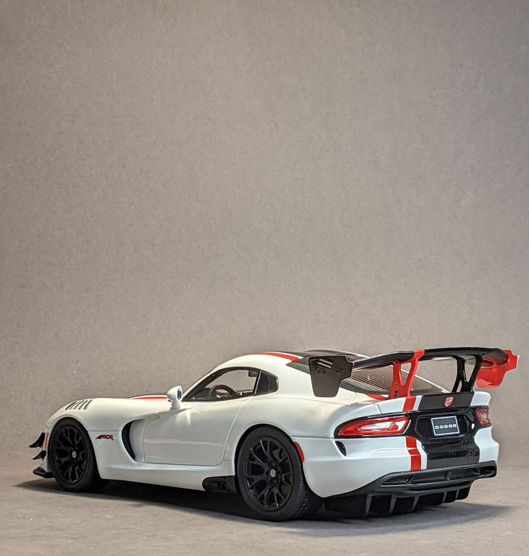 photo5222427911653537750