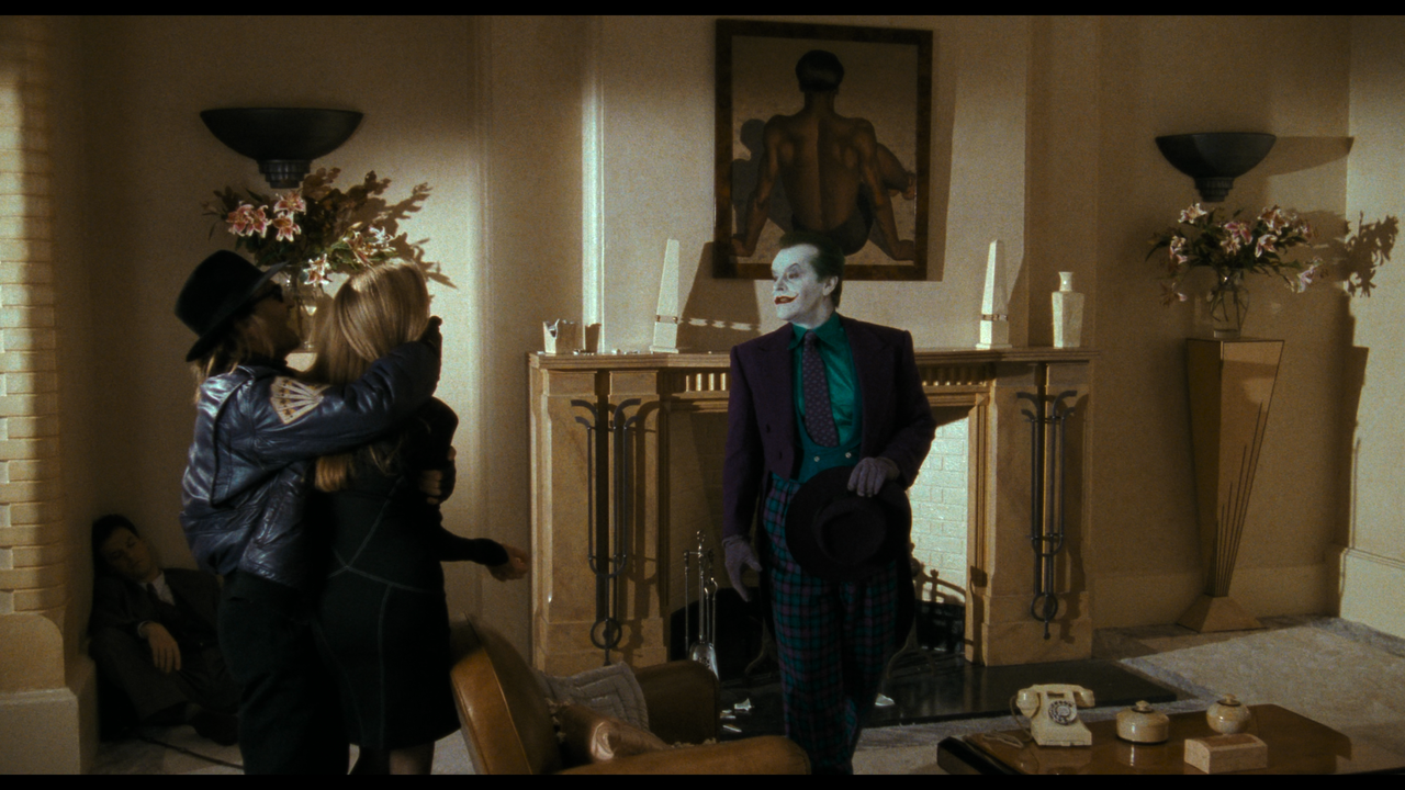 Batman.1989.2160p.UHD.BDRemux.TrueHD.Atmos.7.1.HYBRID.DoVi-DVT.mkv_20220416_193548.995